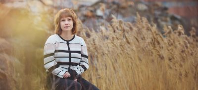 Henna Johansdotter skriver för att trösta sig själv – här är ”Gryningen”